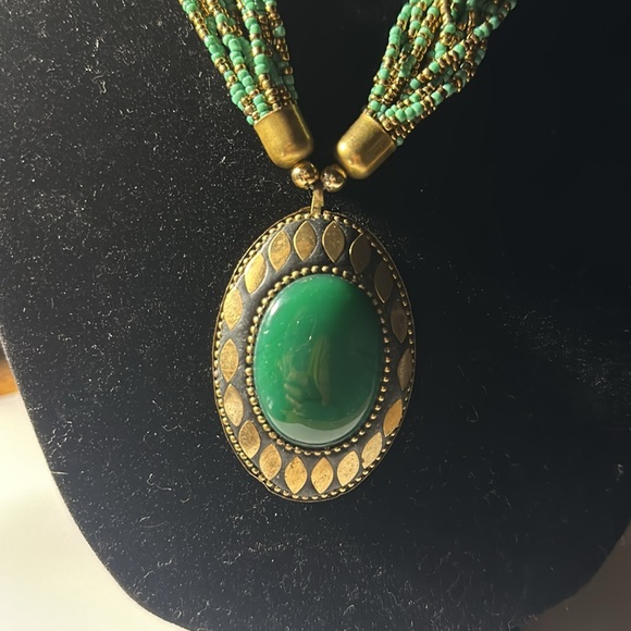 Statement  Jewelry - Picture 2 of 7